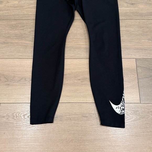 NIKE Black One Dri-Fit Swoosh Run Mid-Rise‎ 7/8 Active Running Leggings Size M - Picture 5 of 12